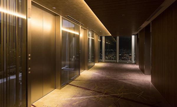 Japanese style hotel elevator